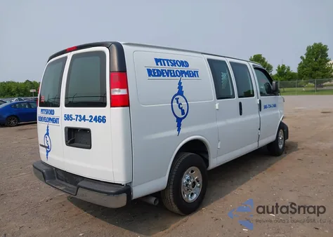 2022 Chevrolet Express Cargo Rwd 2500 Regular Wheelbase Wt from USA, damaged, VIN 1GCWGAFP4N1155524